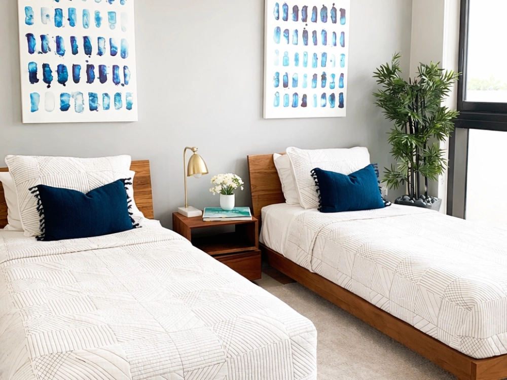 AIRBNB-READY TWIN SUITE